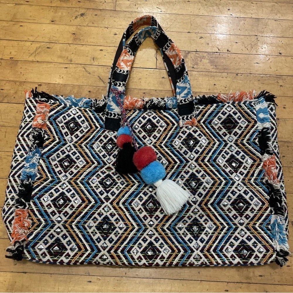 Steve Madden Black and Blue Geometric Tote